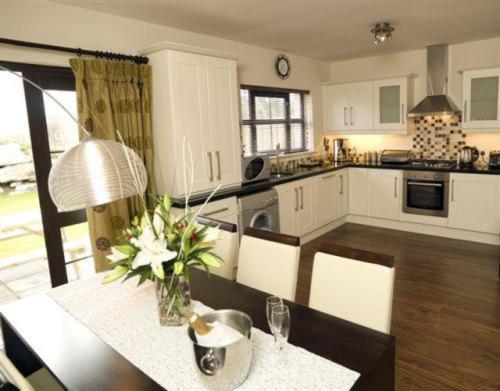 Kenmare Bay Hotel Lodges Cill Airne Esterno foto